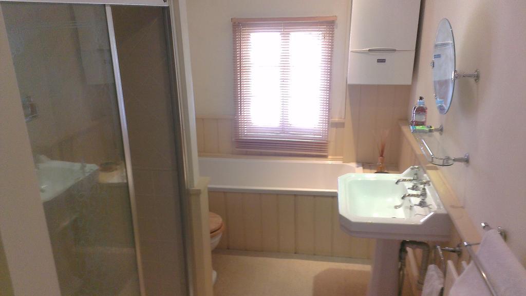 6 Suffolk Parade Hotel Cheltenham Room photo